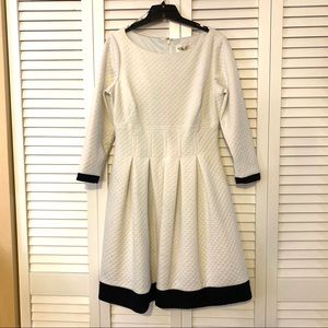 Off White and Navy Eliza J Sz 8 Dress